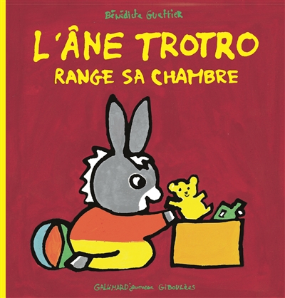 L'âne Trotro range sa chambre