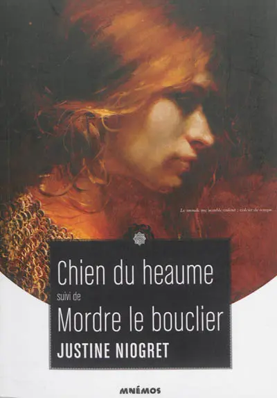 Chien du heaume. Mordre le bouclier