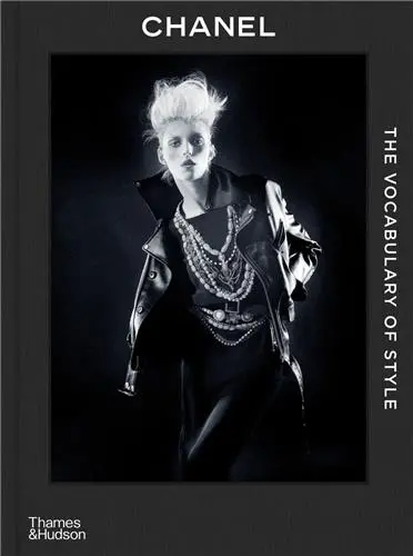 Chanel The Vocabulary of Style (compact edition)