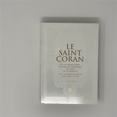 Le saint Coran : et la traduction en langue française du sens de ses versets, et la transcription en caractères latins, en phonétique : couverture daim blanc, avec pages arc-en-ciel