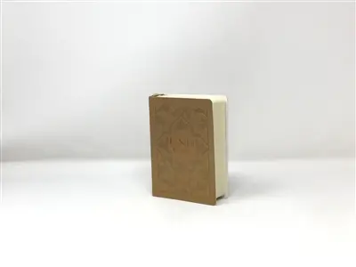 Le saint Coran et la traduction en langue française du sens de ses versets : couverture daim or