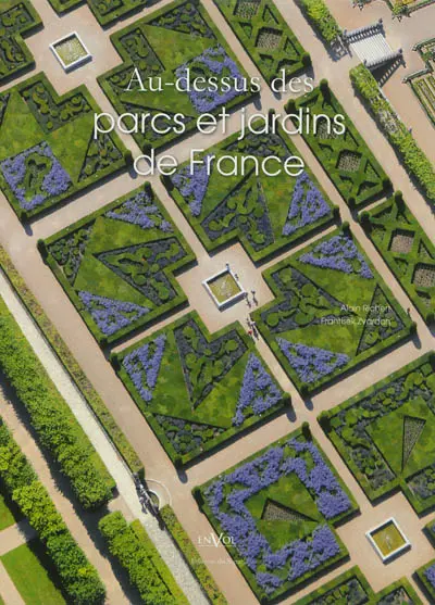 Au-dessus des parcs et jardins de France