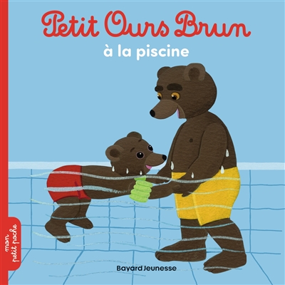 Petit Ours brun à la piscine