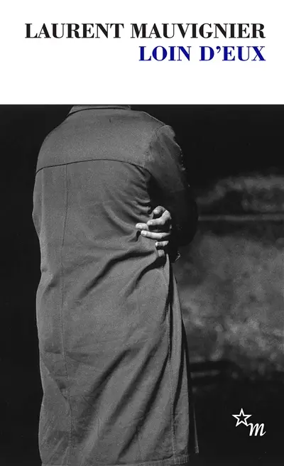 Loin d'eux. Le poids des silences