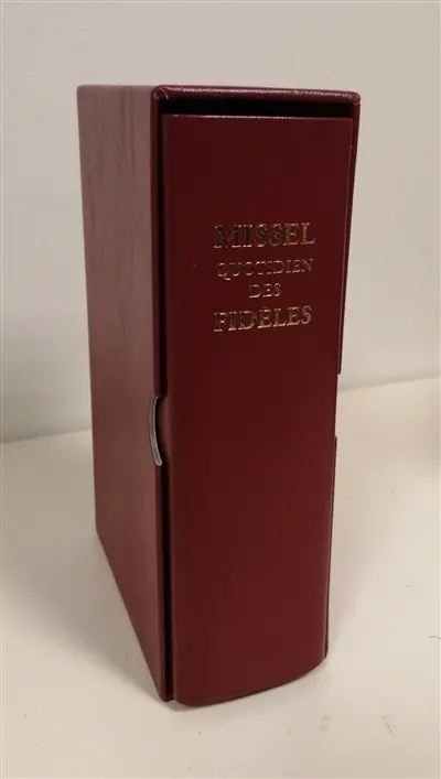 Missel quotidien des fidèles : couverture rouge
