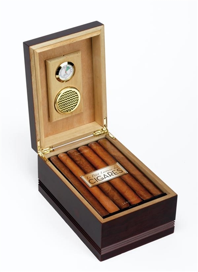 Le petit Larousse des cigares : les 200 meilleurs cigares classés par terroirs