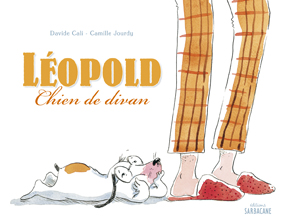 Léopold : chien de divan