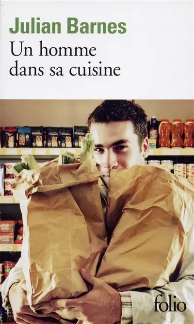 Un homme dans sa cuisine