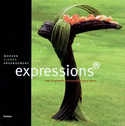 Expressions : modern flower arrangement