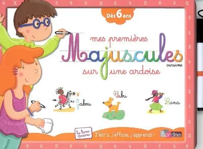 Mes premières majuscules cursives sur une ardoise