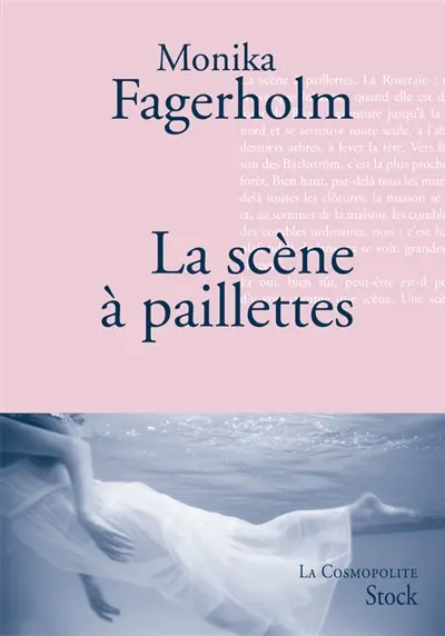 La scène à paillettes : et la fille entre dans la danse avec des rubans d'or