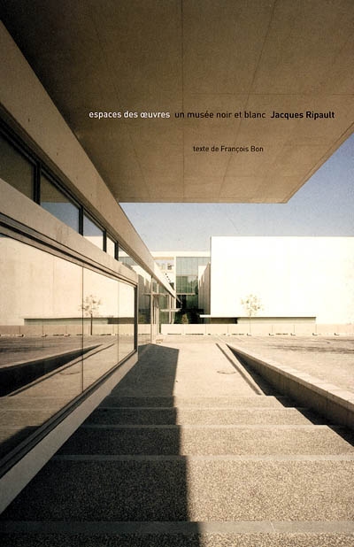 Espace des oeuvres, un musée noir et blanc : MACVAL 1991-2005