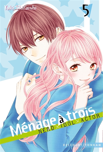 Ménage à trois : nerd,...