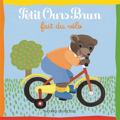 petit ours brun fait du vélo