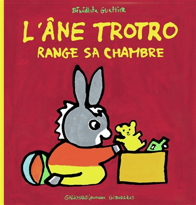 L'âne Trotro range sa chambre