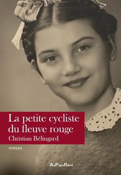 La petite cycliste du fleuve rouge