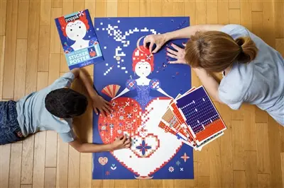 The queen : make your own sticker poster