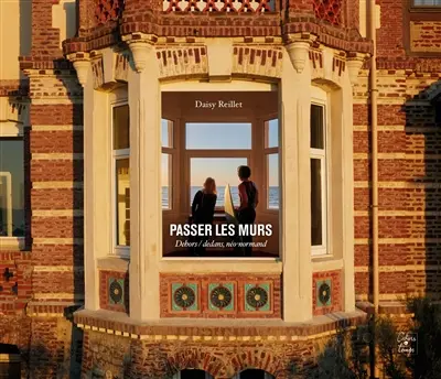 Passer les murs : dehors-dedans, néo-normand